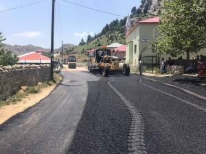 Büyükşehir yayla ve köy yollarını yeniliyor