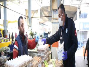 Karşıyakanın pazar yerlerinde korona denetimi!