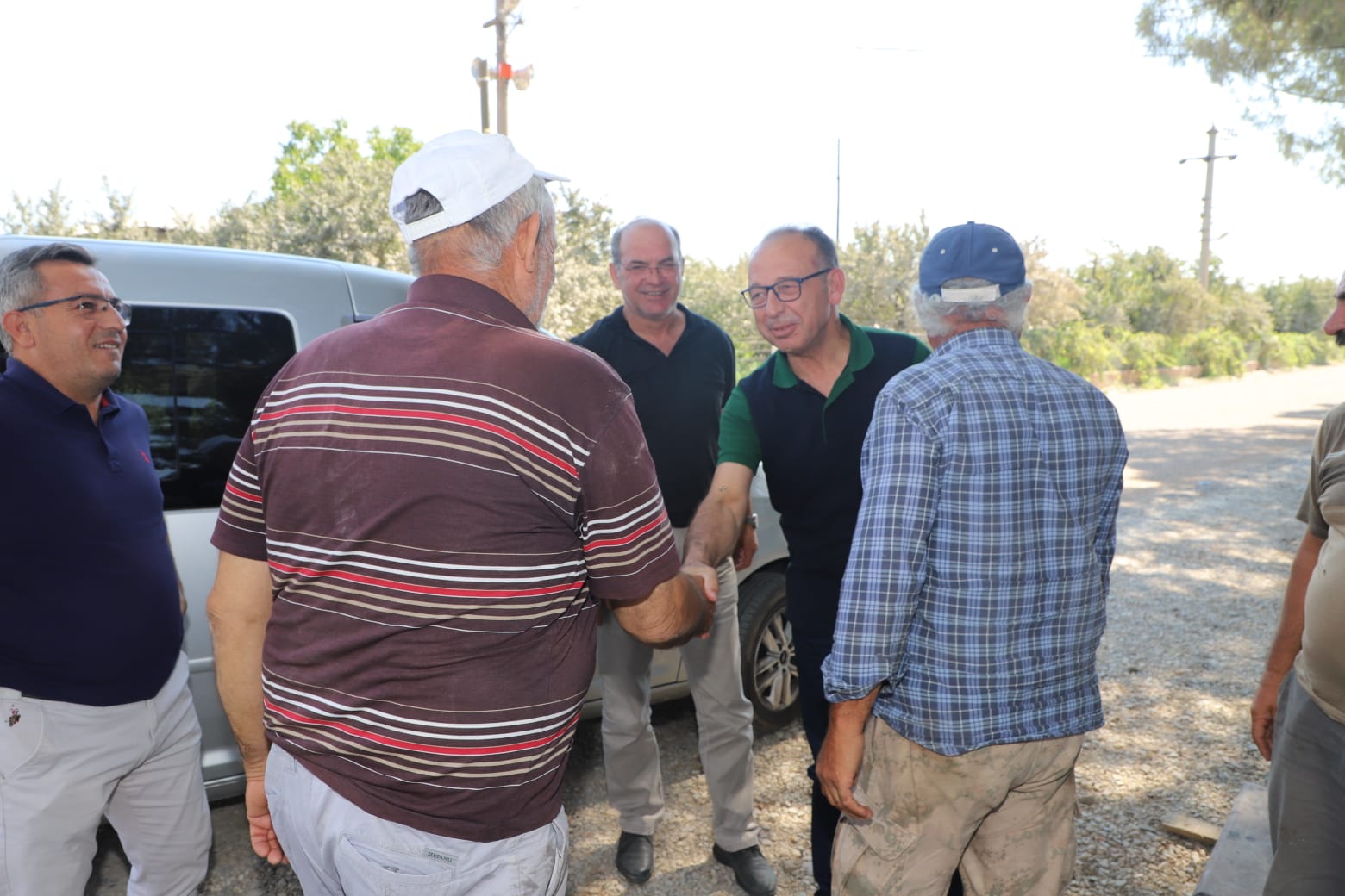 Acıbadem Yolu'nda Sorunlar Çözüldü, Çiftçiler Rahat Nefes Aldı